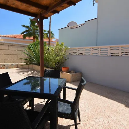 Vakantiehuis Tenerife Holiday Chalet Sueno Azul With Terrace In Adeje